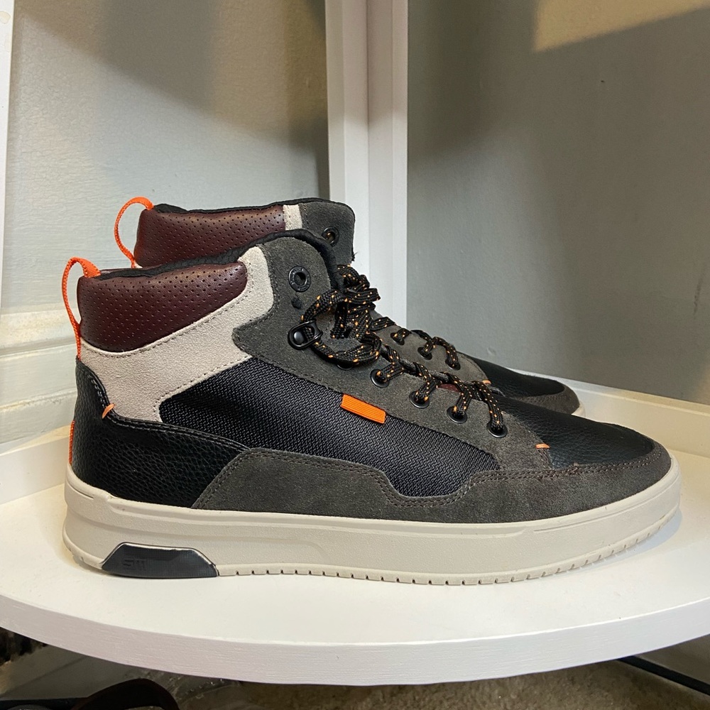 Steve Madden Atwood Sneaker